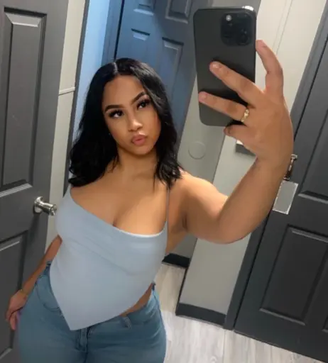 Image 12032604 from Thick baddie @Forevaa.laii