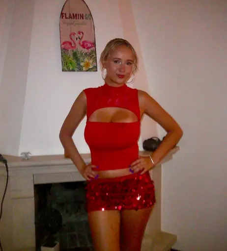 Image 12005570 from Lizzie Quinn