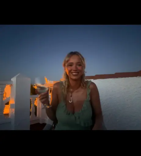 Image 12005600 from Lizzie Quinn