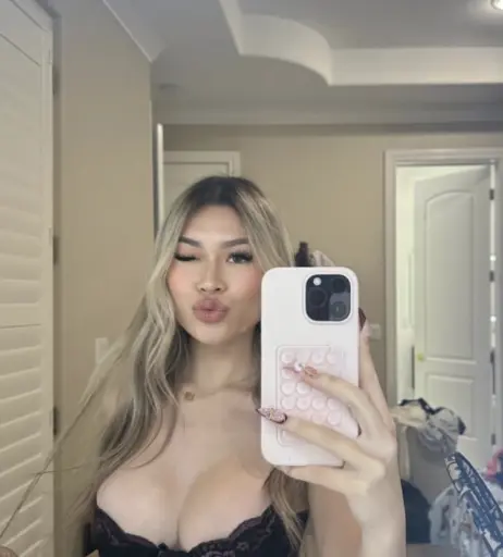 Image 12007065 from Julieeepham