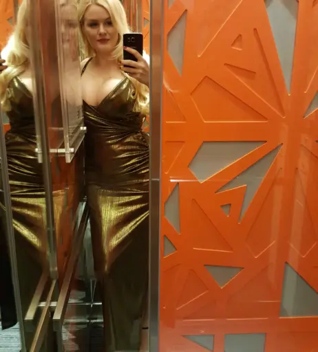 Image 12000885 from Lilli Luxe