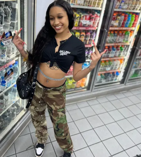 Image 12003722 from SheIsBlake