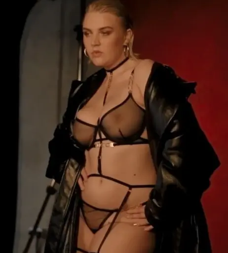 Image 12002000 from Rebecca Lucy Taylor (Self Esteem)