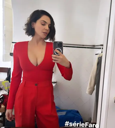 Image 12097402 from Tainá Müller