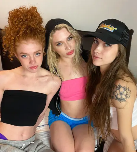 Image 12085332 from Zoe canbebought