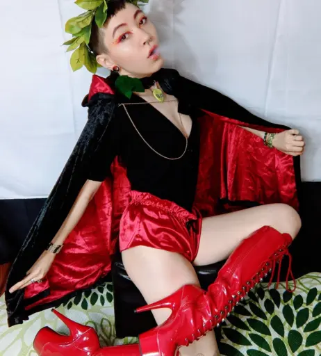 Image 12082589 from emberetsuko