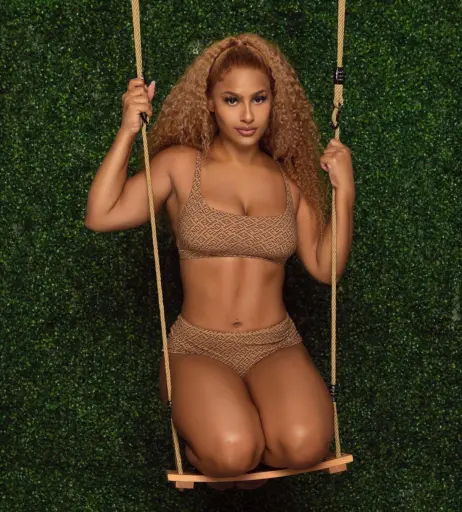 Image 12089392 from Erica Fontaine