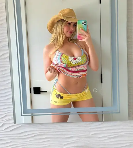 Image 13935554 from miamalkova
