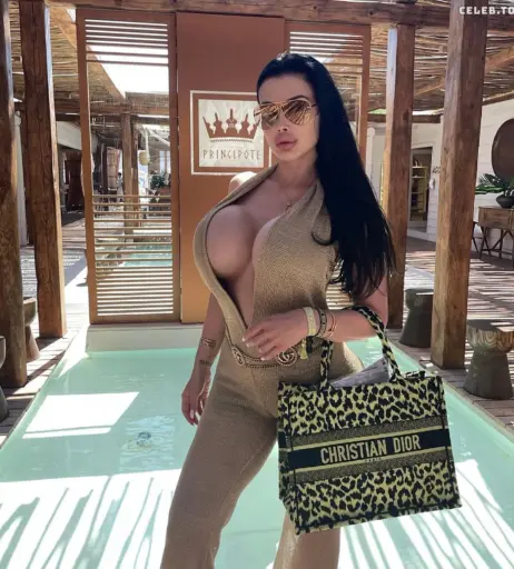 Image 1371663 from Aletta Ocean