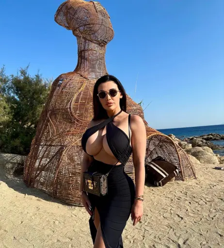 Image 1358870 from Aletta Ocean