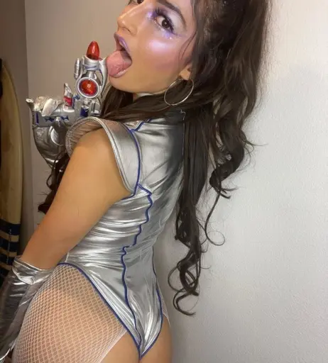 Image 1893815 from Emily Willis
