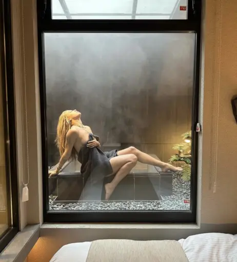 Image 1886795 from Charly Jordan