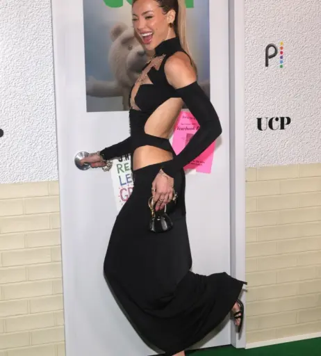 Image 1886109 from Charly Jordan