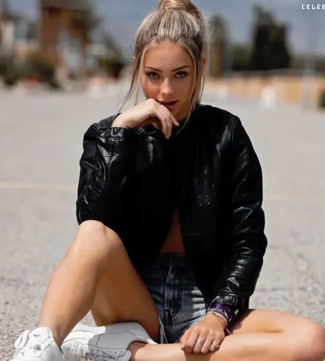 Image 1872977 from Charly Jordan