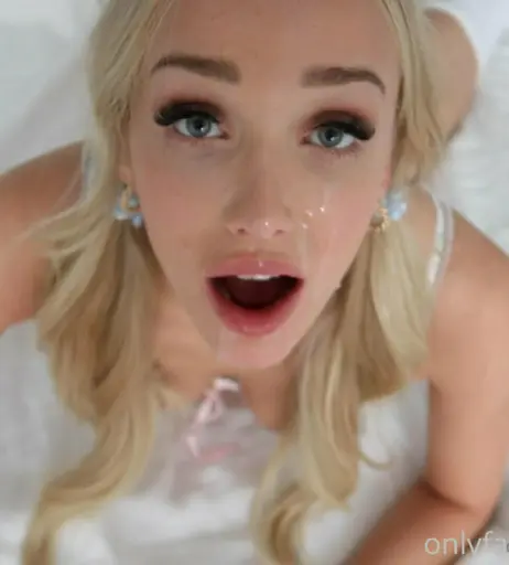 Image 1878388 from GwenGwiz