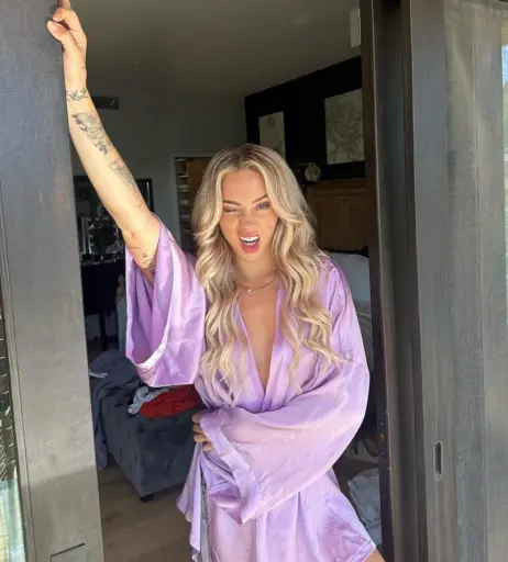 Image 1878382 from Charly Jordan