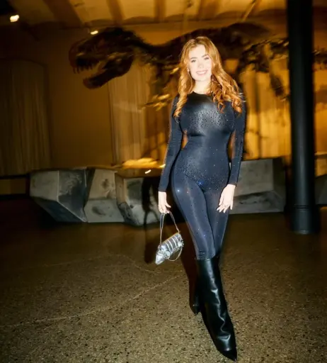 Image 1861647 from Palina Rojinski