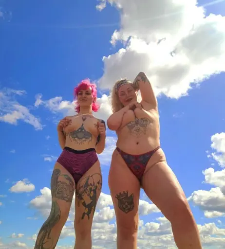 Image 1860078 from TinyToni