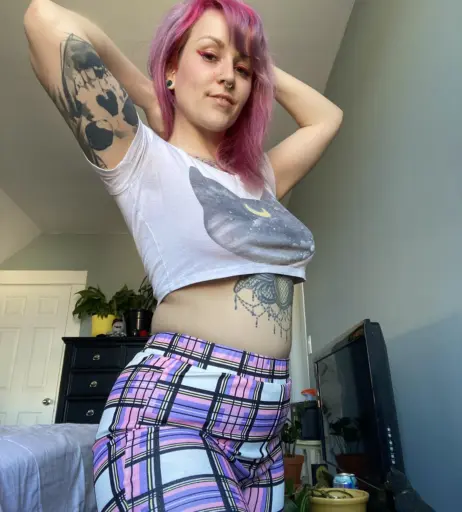 Image 1858776 from TinyToni