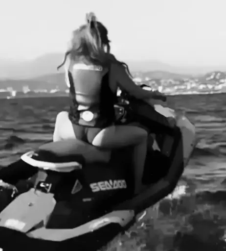 Image 1858685 from Palina Rojinski