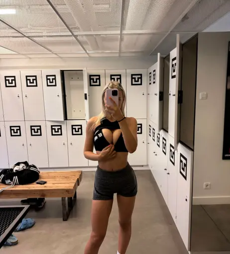 Image 1844688 from Alexisshv