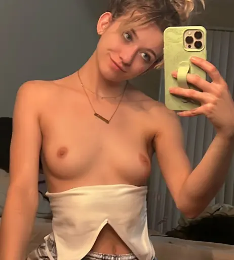 Image 1842134 from daintytits