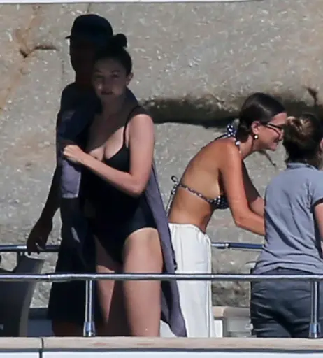 Image 1835542 from Emily Ratajkowski