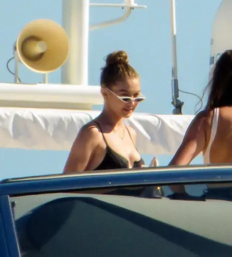 Image 1835467 from Emily Ratajkowski