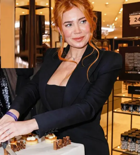 Image 1835174 from Palina Rojinski