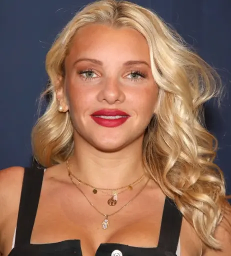 Image 1836227 from Evelyn Burdecki