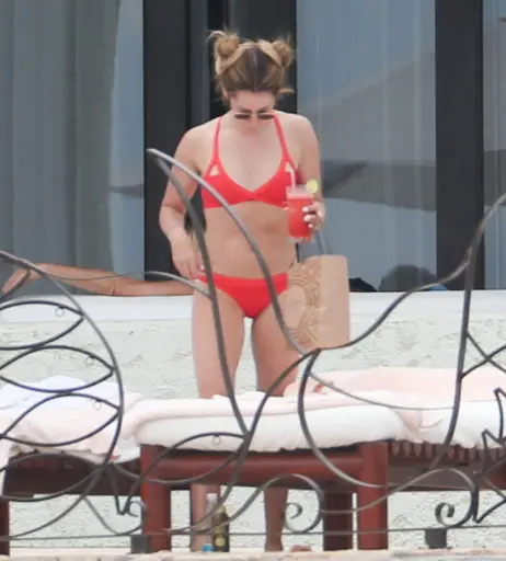 Image 1831493 from Ashley Tisdale