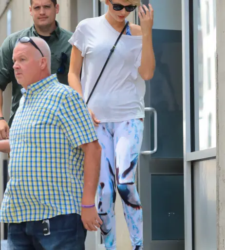 Image 1832772 from Taylor Swift