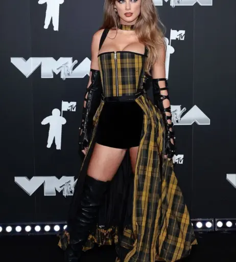 Image 1833759 from Taylor Swift