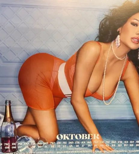 Image 1825149 from Shirin David