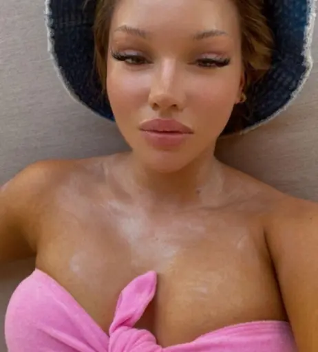 Image 1826095 from Shirin David