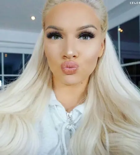Image 1826074 from Shirin David