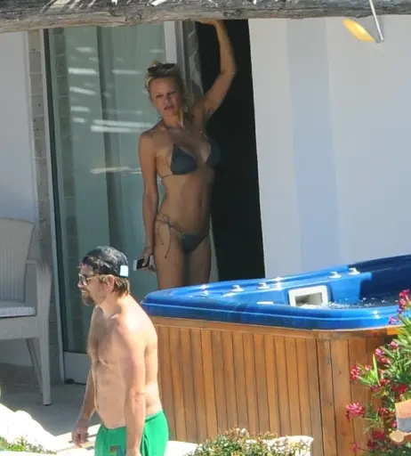 Image 1826981 from Pamela Anderson