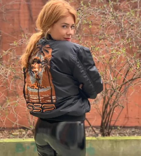 Image 1827853 from Palina Rojinski