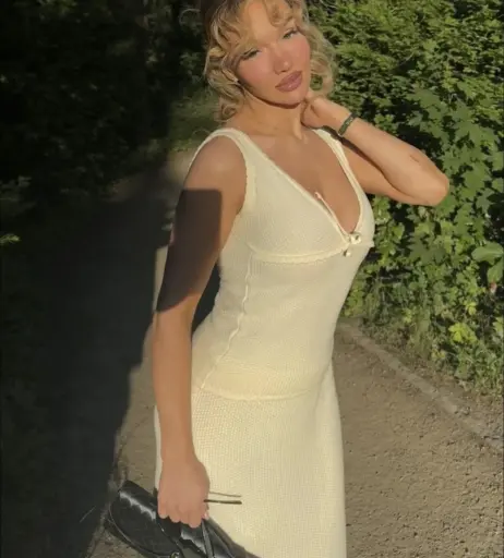 Image 1824605 from Shirin David