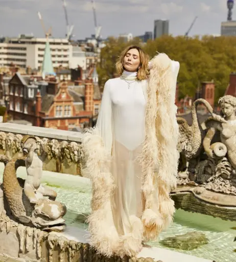 Image 1824152 from Elizabeth Olsen