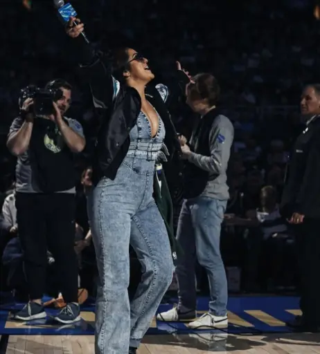 Image 1822625 from Bayley