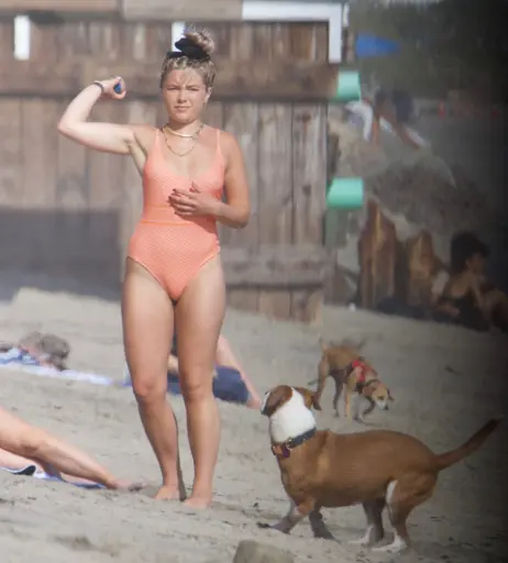 Image 1822053 from Florence Pugh