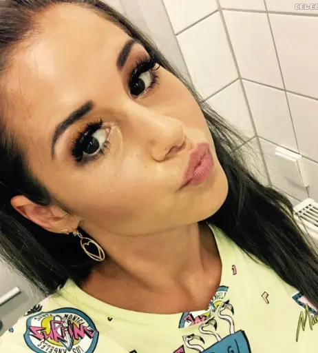 Image 1820476 from Sarah Engels