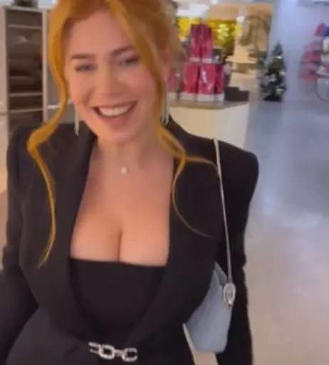 Image 1828068 from Palina Rojinski