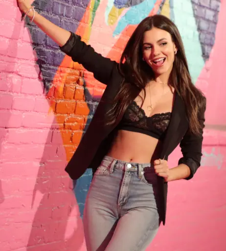 Image 1828354 from Victoria Justice