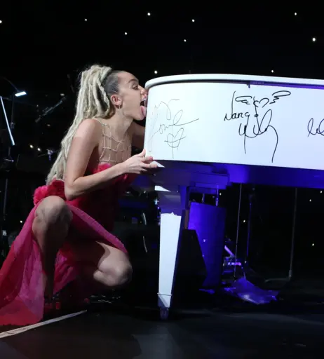 Image 1811773 from Miley Cyrus