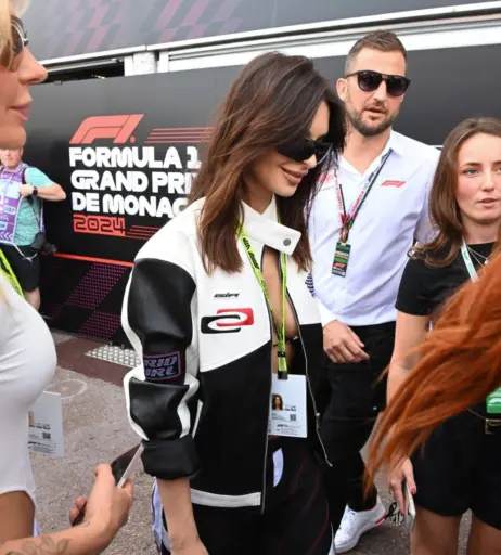 Image 1810094 from Emily Ratajkowski