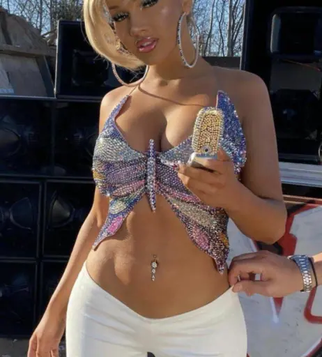 Image 1819876 from Shirin David