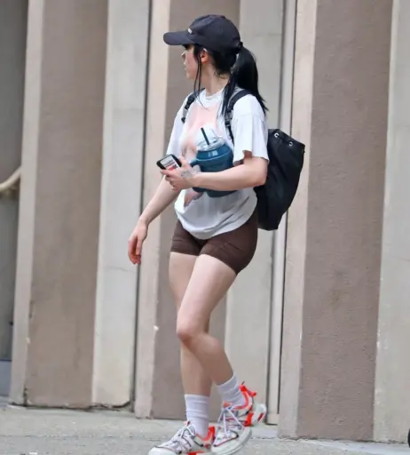 Image 1819147 from Billie Eilish