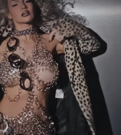 Image 1819086 from Shirin David